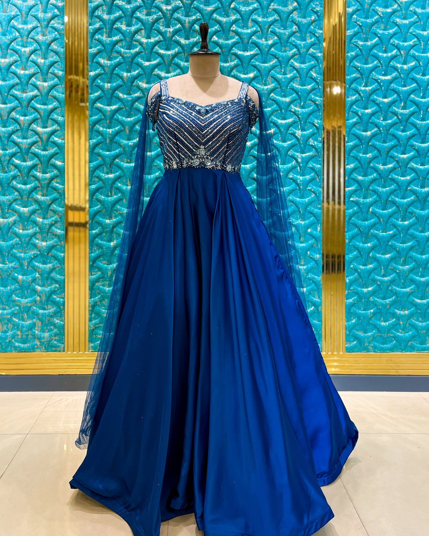 Gown N. Blue 5004 S4005