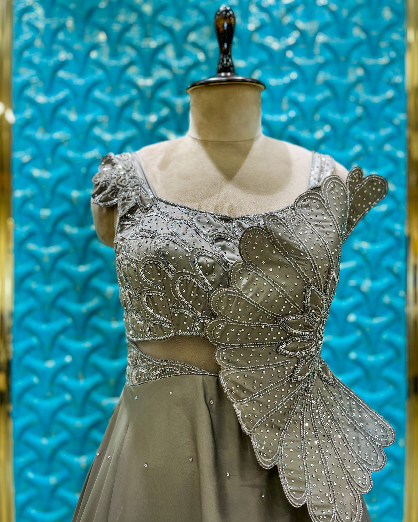 Gown W. Grey 6267 S4005