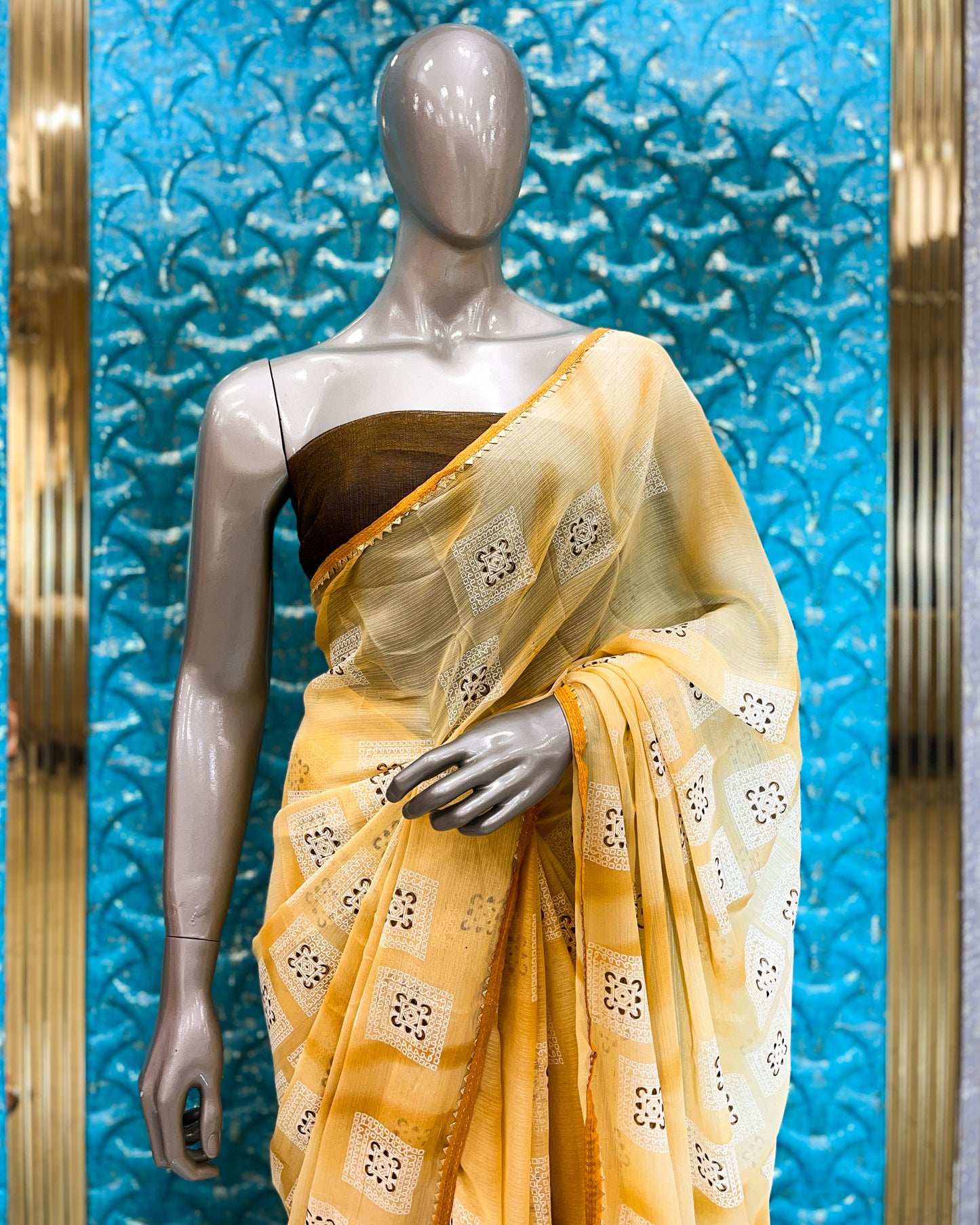 Saree L. Yellow (WH1T3 R0S3) A1033