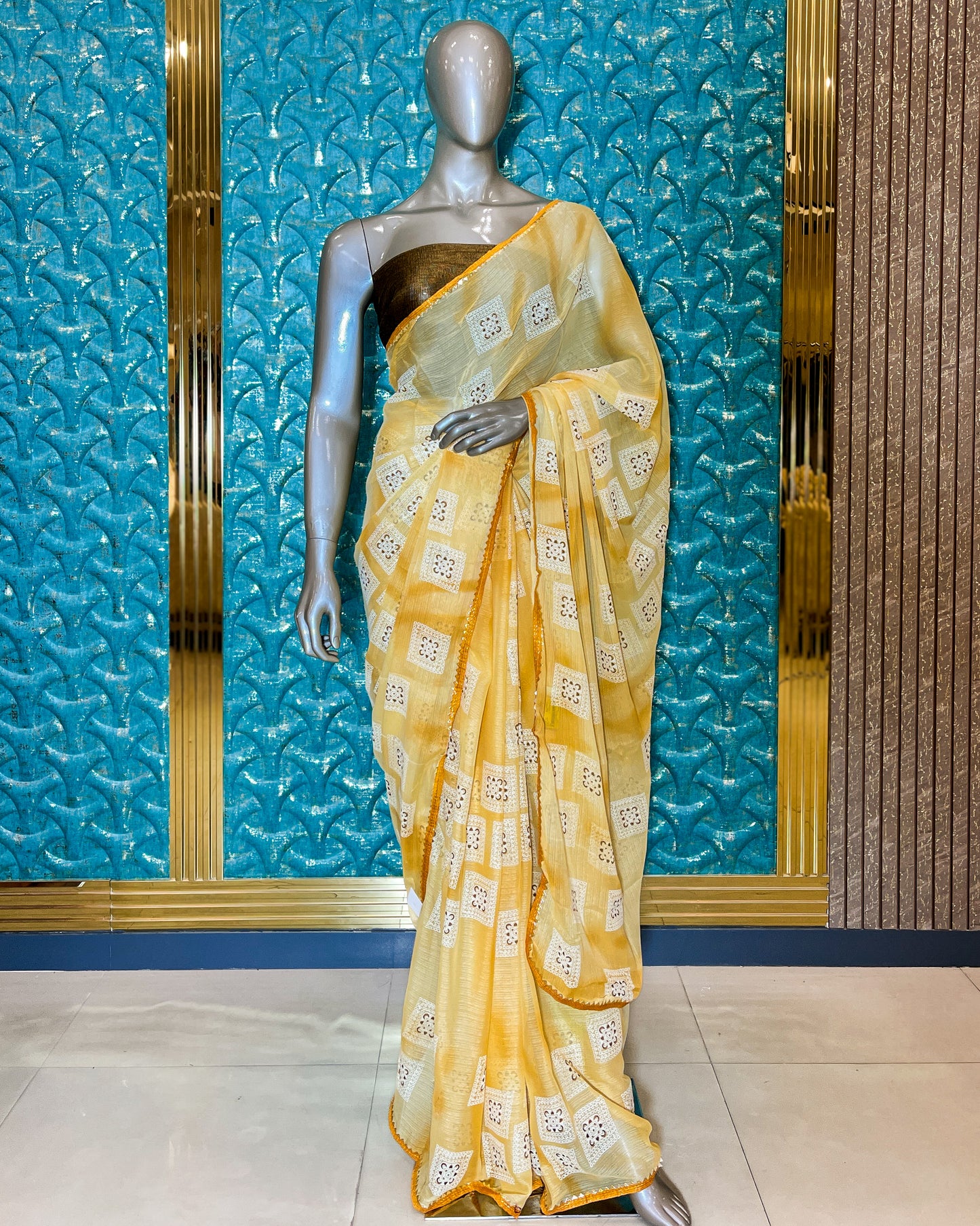 Saree L. Yellow (WH1T3 R0S3) A1033